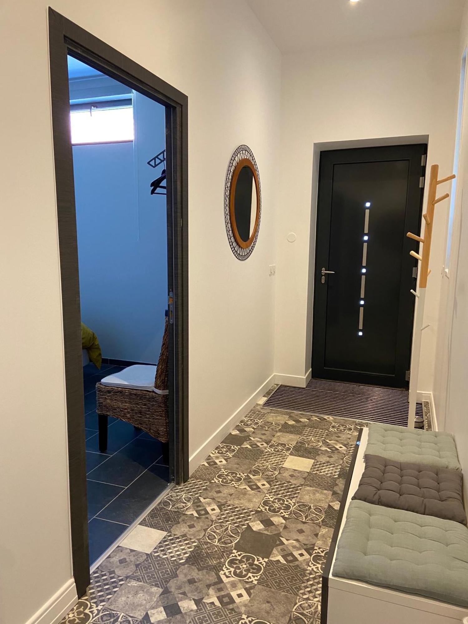 Chambre Tout Confort Avec Commodites Espace Repas Wifi Parking Вимере Экстерьер фото